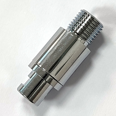 0.6mm - 2.0mmの鋼線のための銀製の軽い普遍的なスイベル ジョイントの据え付け品