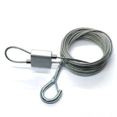 ワイヤー ロープの吊り鎖のホックが付いている調節可能なケーブルの輪になるグリッパー